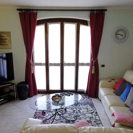 Con Giardino شقة *